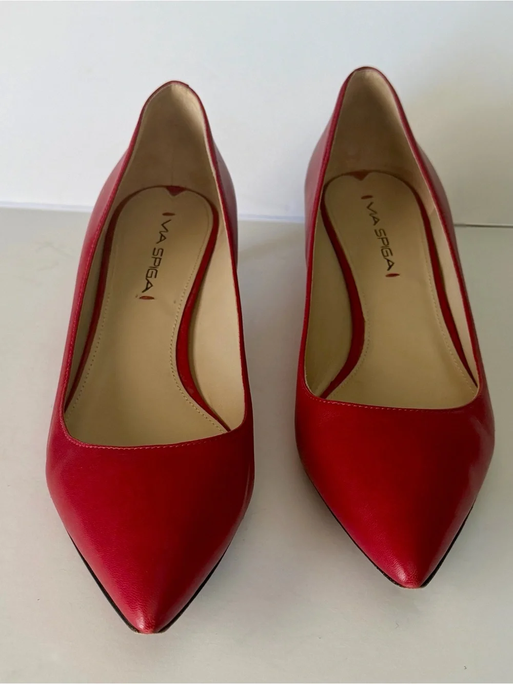 Via Spiga Red Pointed-Toe Leather Kitten heel Pumps. 9.5
